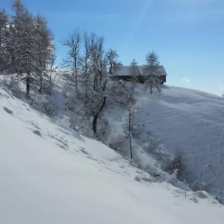 Luxe tent Glamping Apartma Oaza Miru Preddvor