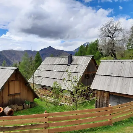 Glamping Apartma Oaza Miru Preddvor